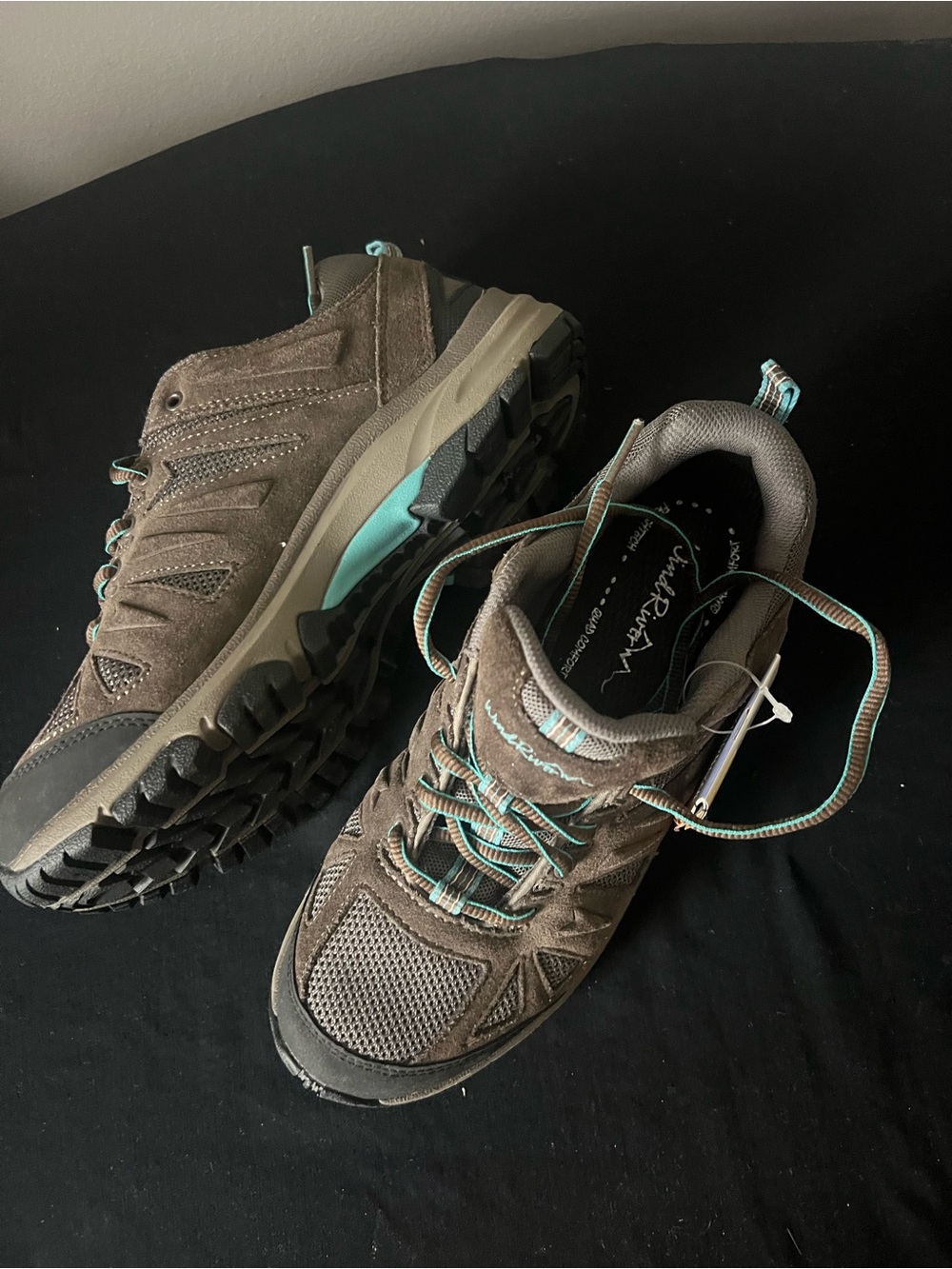 Wind River Women's Brown Hiking Shoes with Teal Accents size 8
